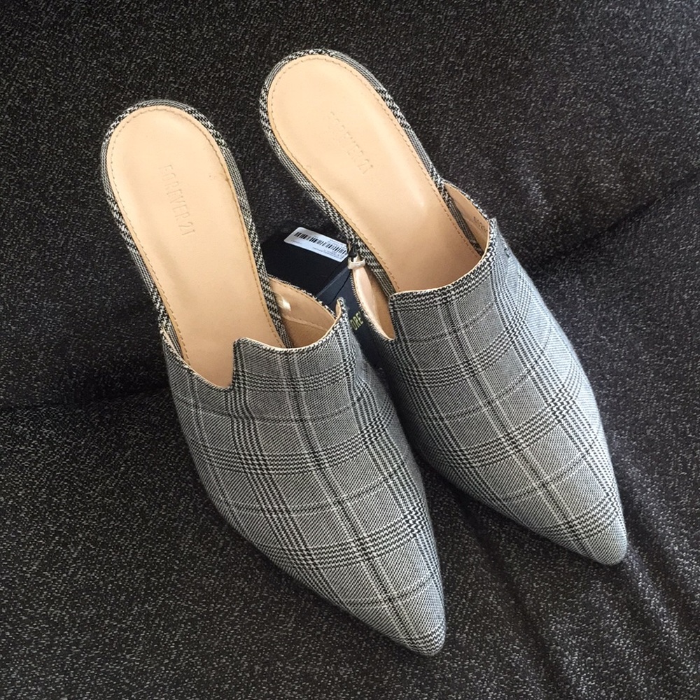 High heel shoes